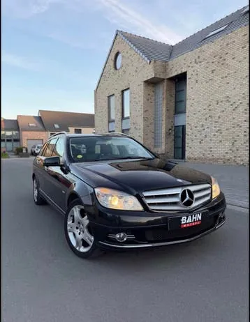 Mercedes-Benz C200 2011 photo 2