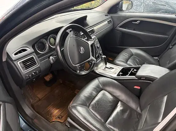 Volvo V70 2012 photo 5