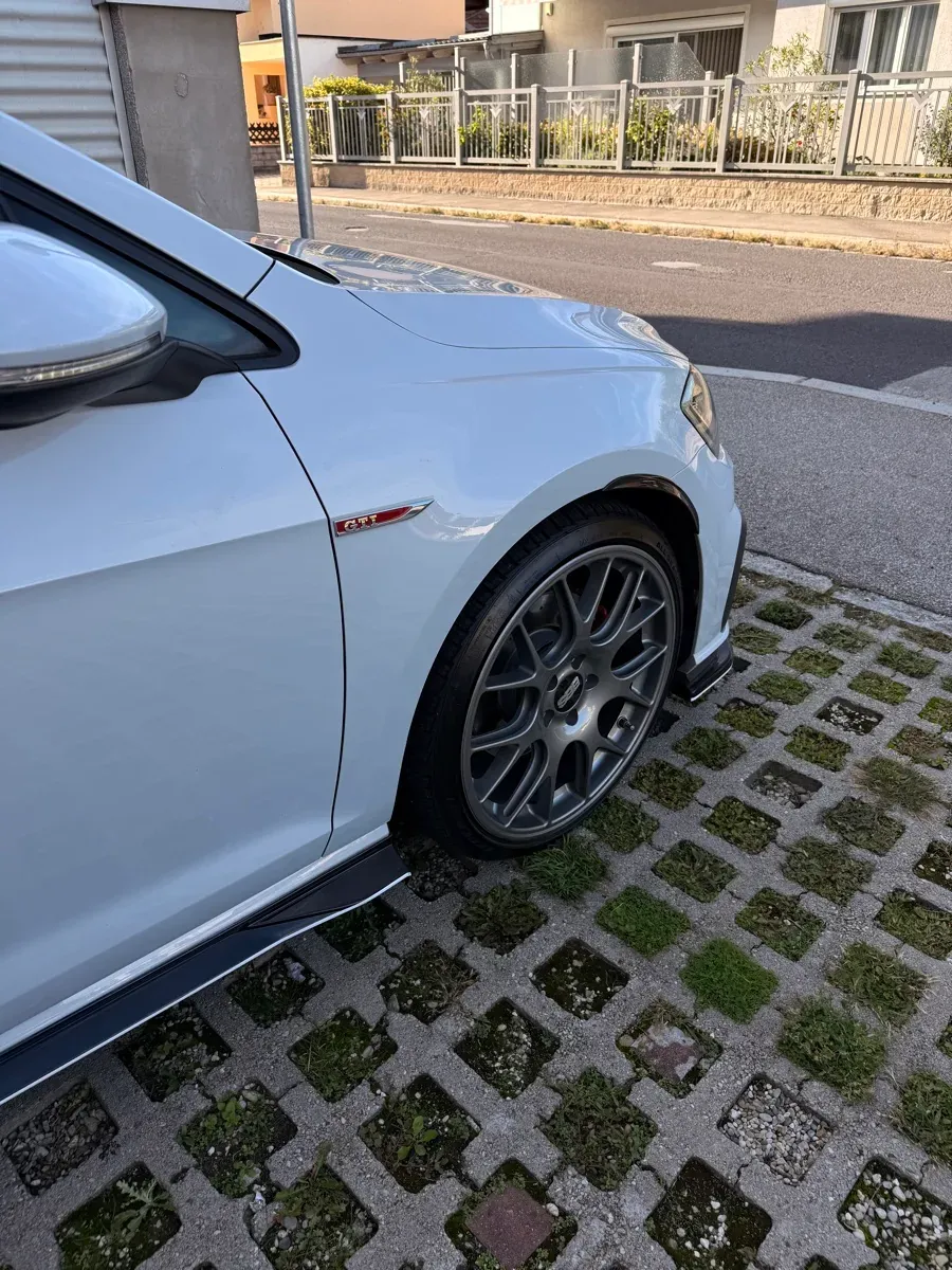 Volkswagen Golf 2017 photo 3