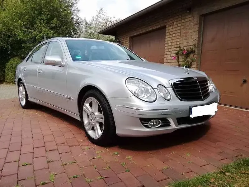 Mercedes-Benz E-Class 2006 photo 3