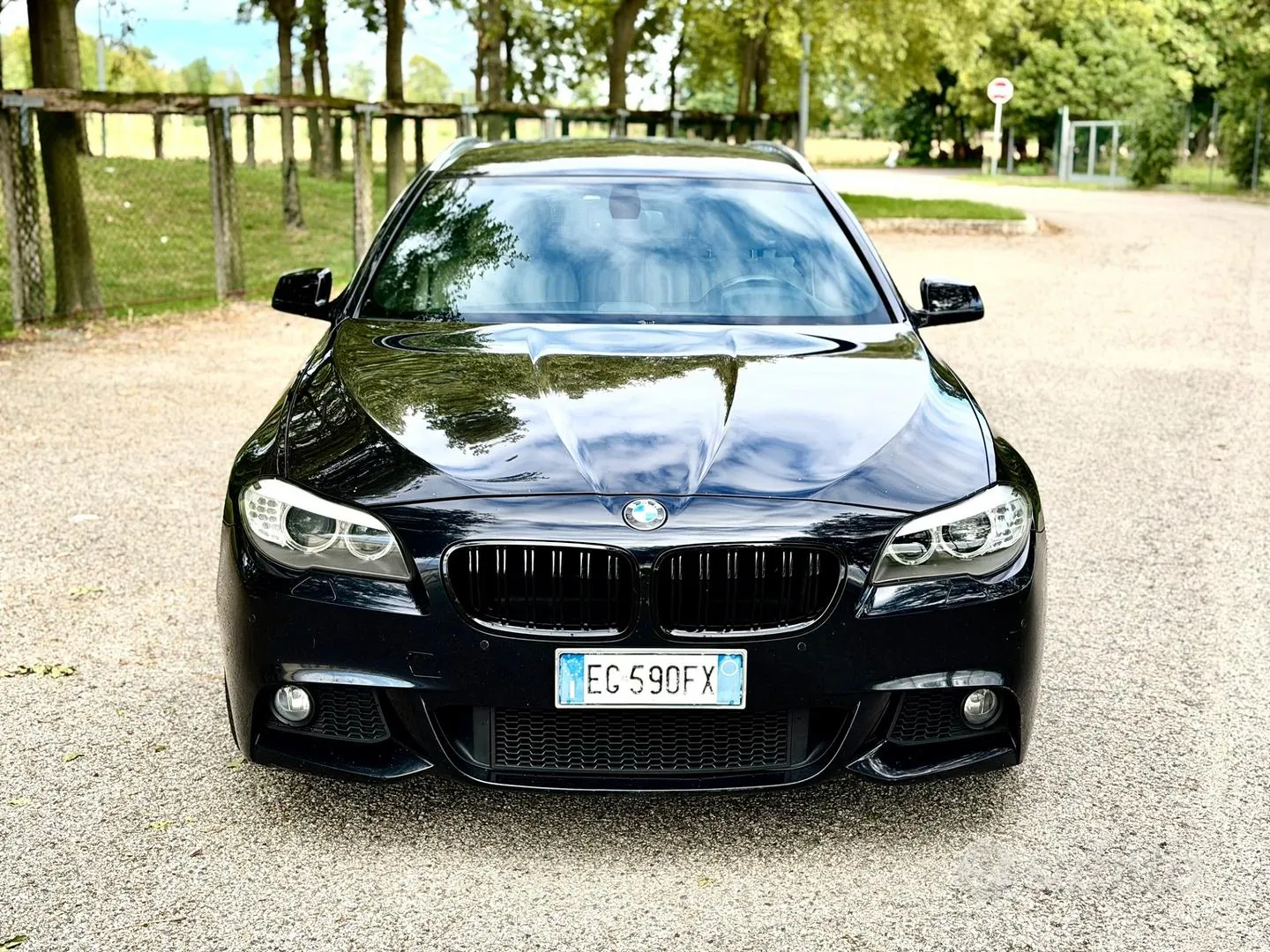 BMW 525D 2011 photo 2