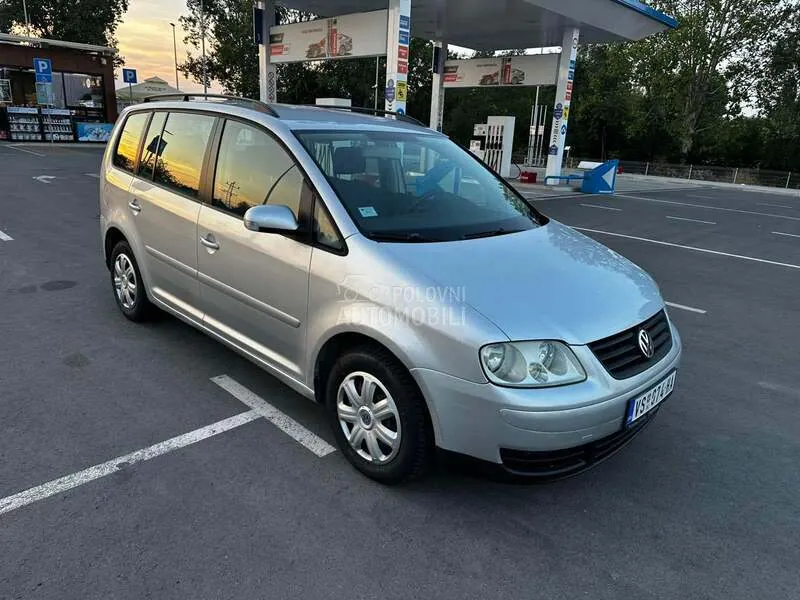 Volkswagen Touran 2005 photo 5