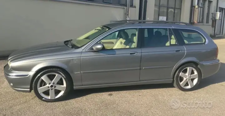 Jaguar X-Type