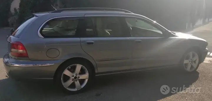 Jaguar X-Type 2004 photo 3