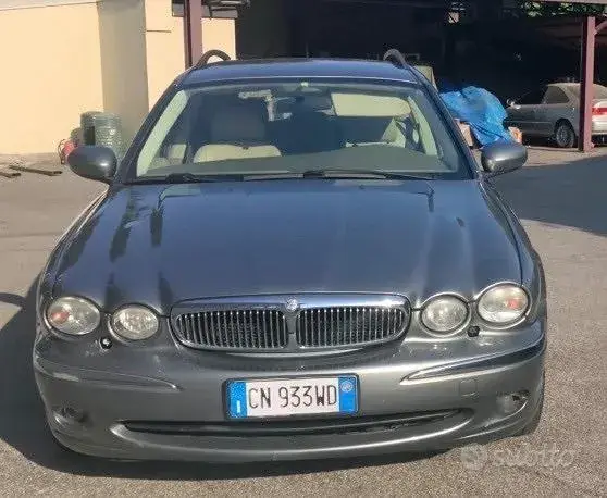 Jaguar X-Type 2004 photo 2