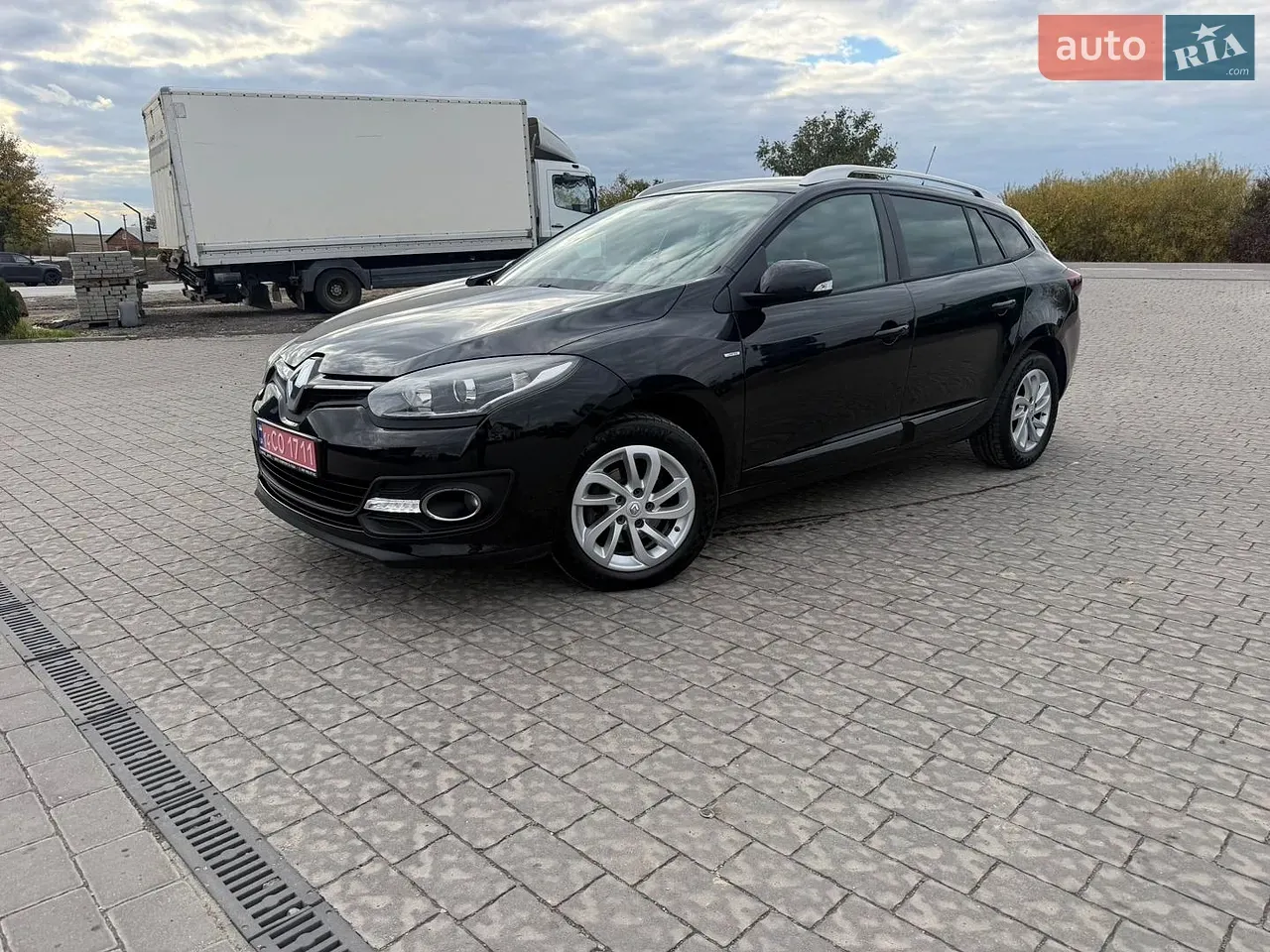 Renault Megane 2015 photo 3