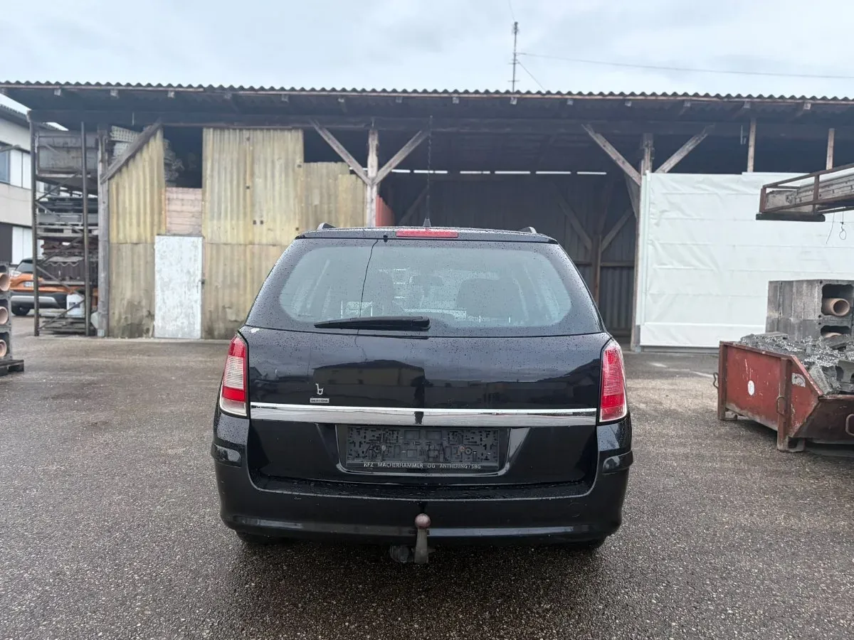 Opel Astra 2007 photo 2