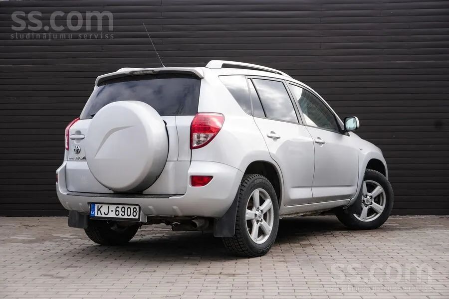 Toyota Rav4 2006 photo 3