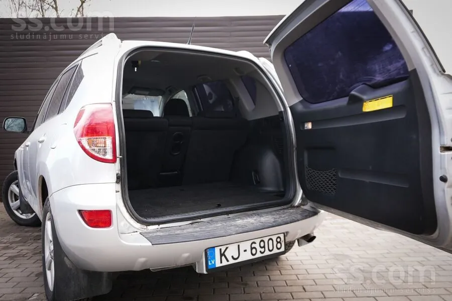 Toyota Rav4 2006 photo 5