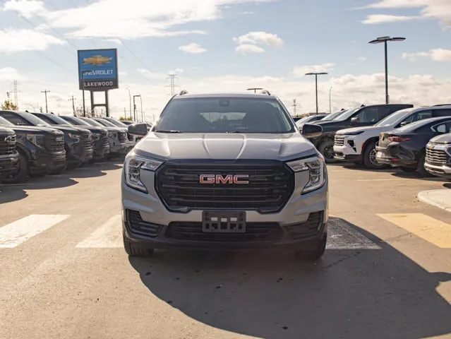 GMC Terrain 2024 photo 3