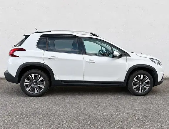 Peugeot 2008 2017 photo 5