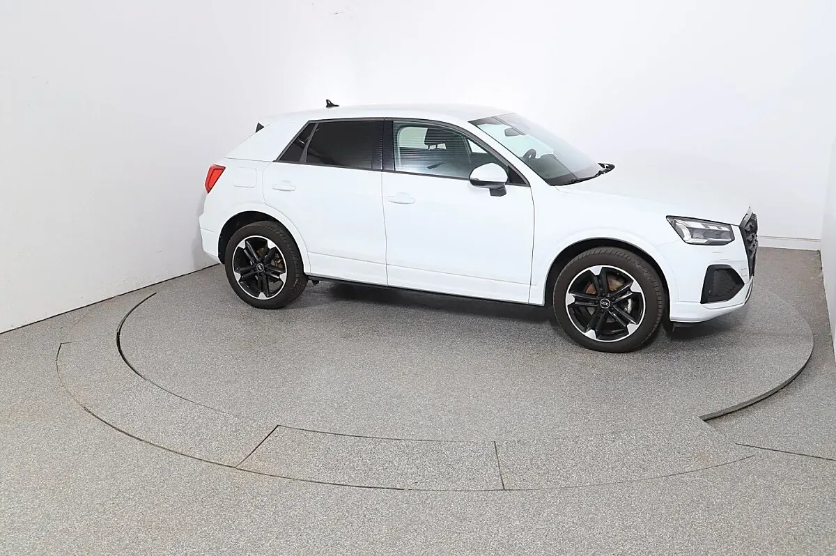 Audi Q2 2024 photo 3