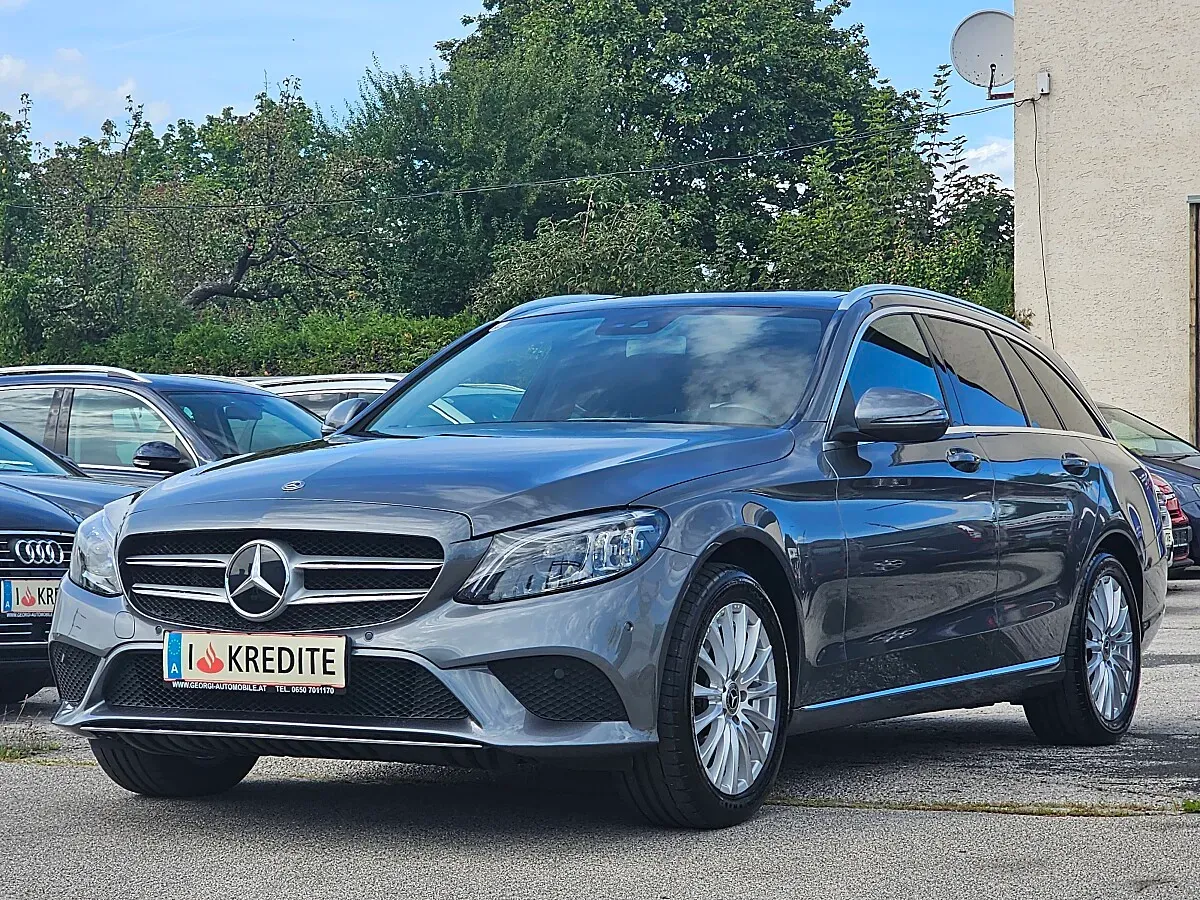 Mercedes-Benz C-Class 2018 photo 2