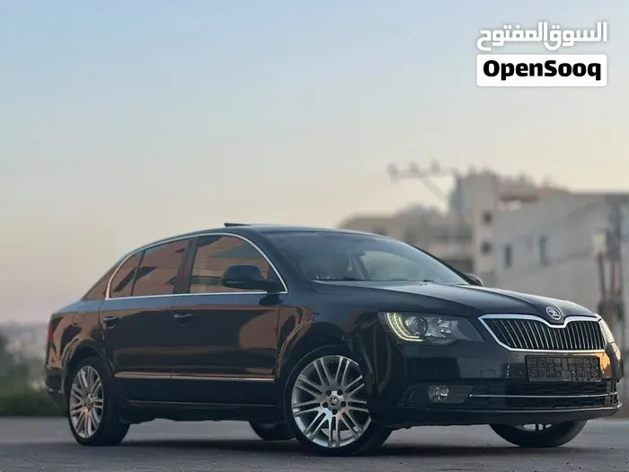 Skoda Superb 2015 photo 2