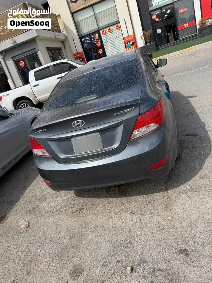 Hyundai Accent 2012 photo 5