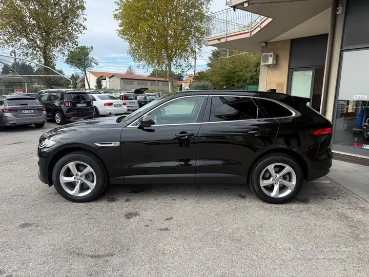 Jaguar F-Pace 2019 photo 3