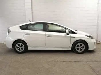 Toyota Prius 2014 photo 4