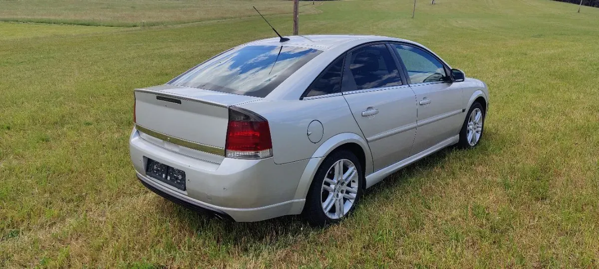 Opel Vectra 2005 photo 3