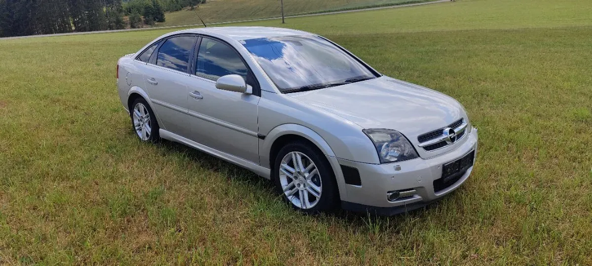 Opel Vectra 2005 photo 2