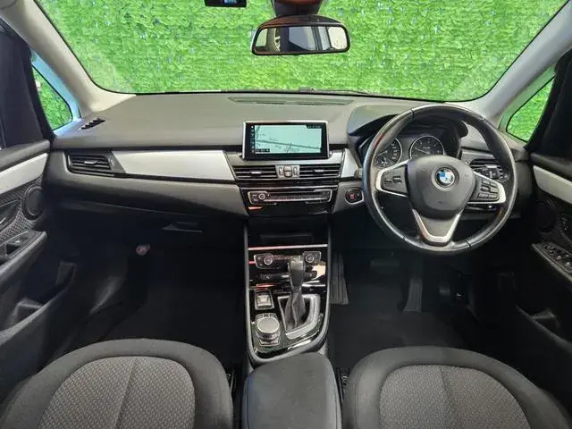 BMW 2 Series Active Tourer 2017 photo 2