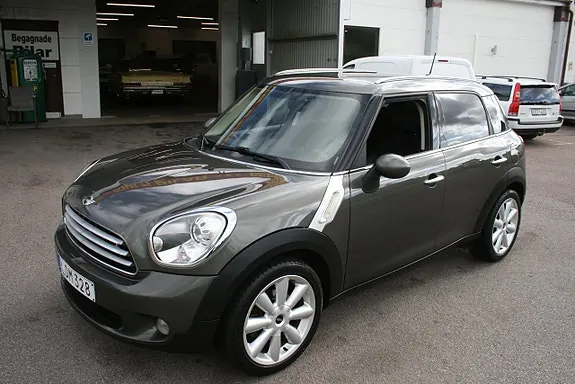 Mini Countryman Cooper D 2011 photo 2