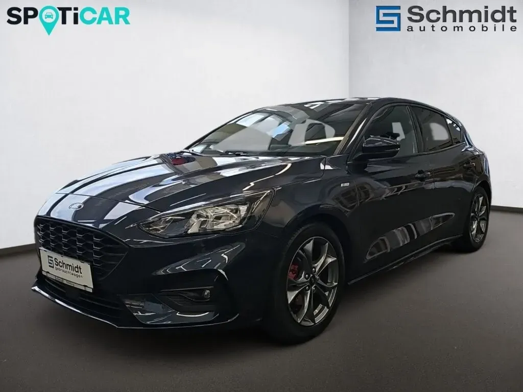 Ford Focus 2021 photo 2