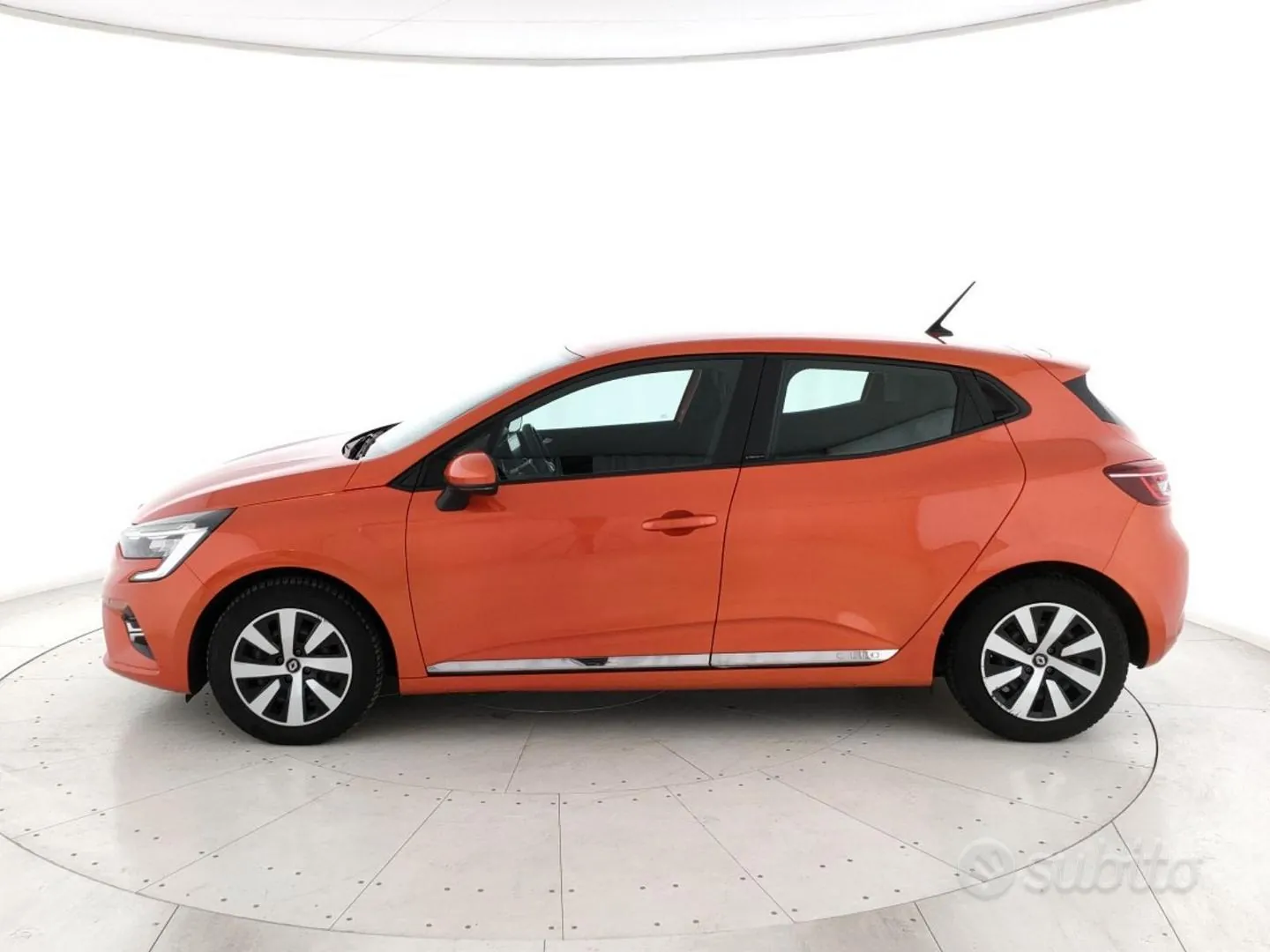 Renault Clio 2021 photo 2