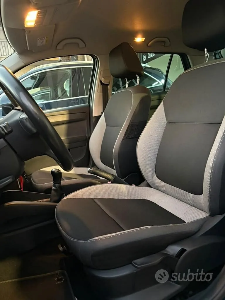 Skoda Fabia 2018 photo 4