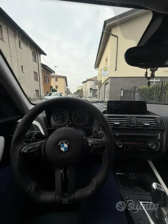 BMW 120D 2011 photo 2