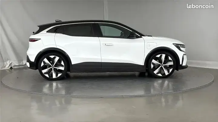 Renault Megane 2023 photo 4