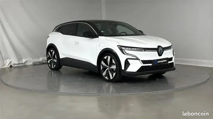 Renault Megane 2023 photo 3