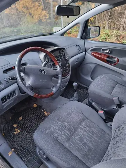 Toyota Previa 2003 photo 5