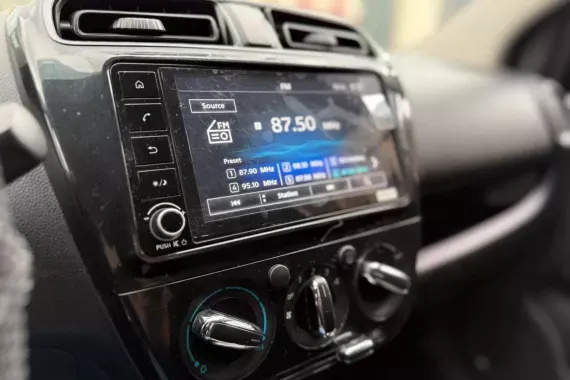 Mitsubishi Mirage G4 2025 photo 4