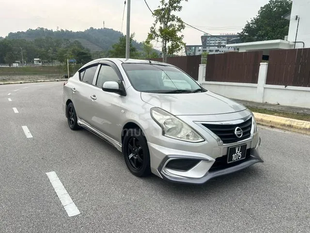 Nissan Almera