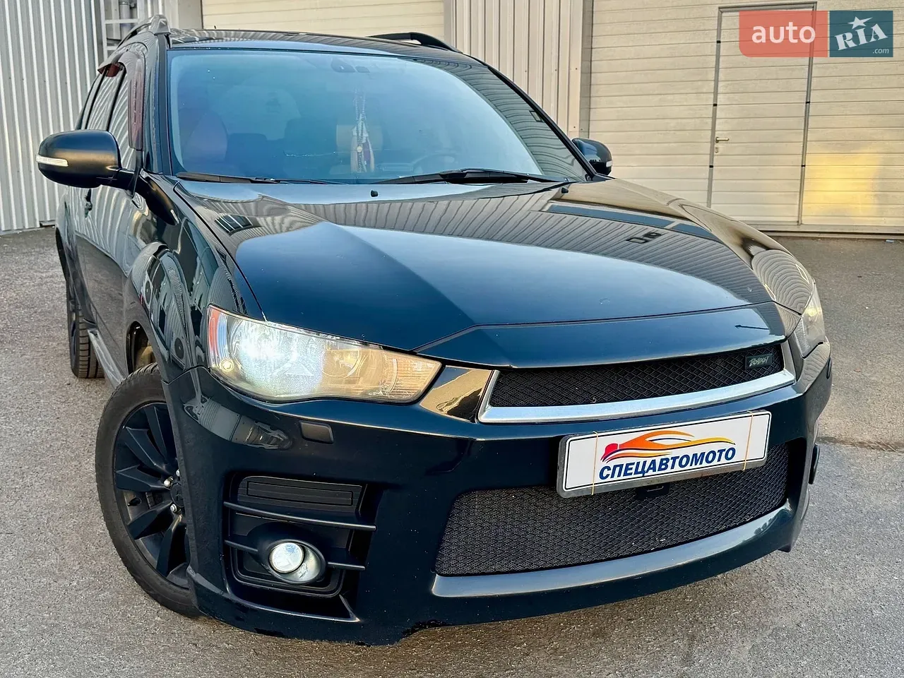 Mitsubishi Outlander 2012 photo 3