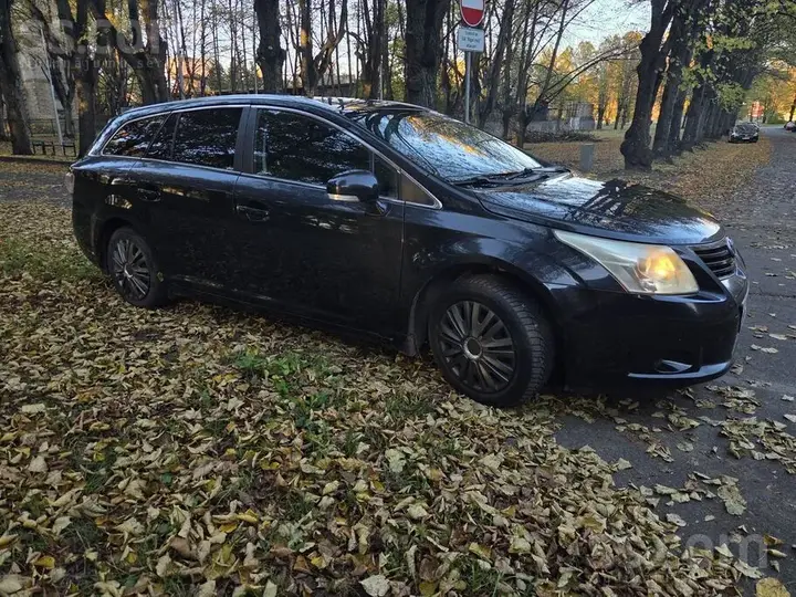 Toyota Avensis 2010 photo 4