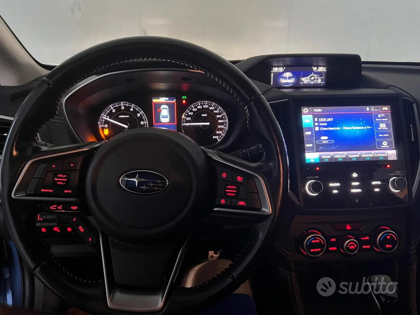 Subaru Xv 2019 photo 2