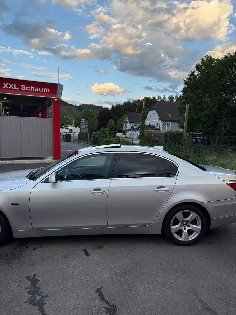 BMW 5 Series 2008 photo 3