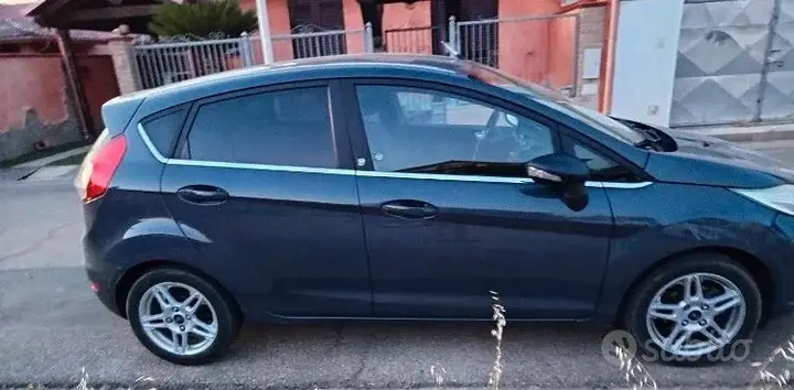 Ford Fiesta 2014 photo 4