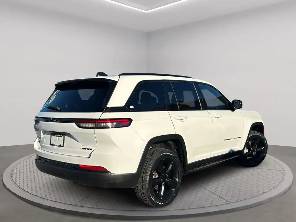 Jeep Grand Cherokee 2024 photo 5