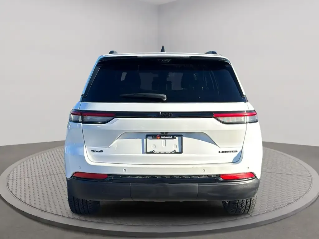 Jeep Grand Cherokee 2024 photo 4