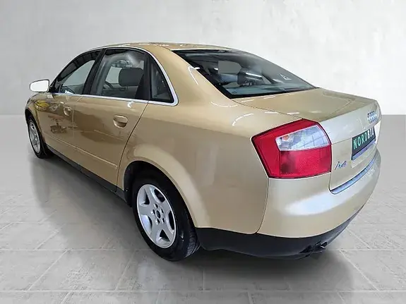 Audi A4 2003 photo 5