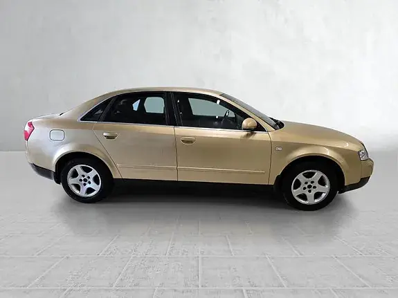 Audi A4 2003 photo 2