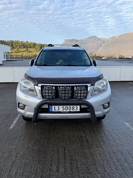 Toyota Land Cruiser 2013 photo 3