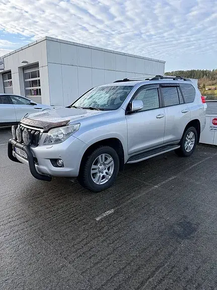 Toyota Land Cruiser 2013 photo 4
