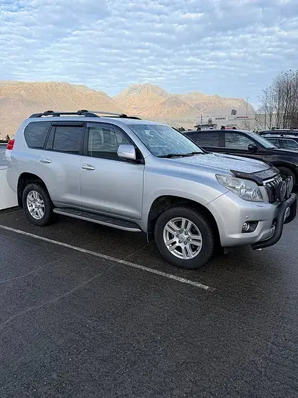 Toyota Land Cruiser 2013 photo 2