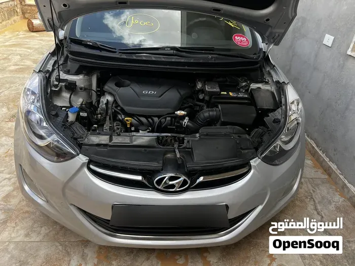 Hyundai Elantra 2012 photo 3