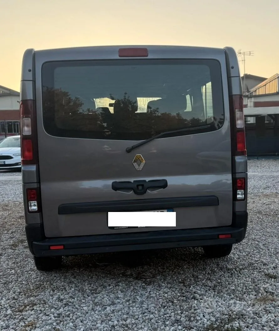 Renault Trafic 2021 photo 5