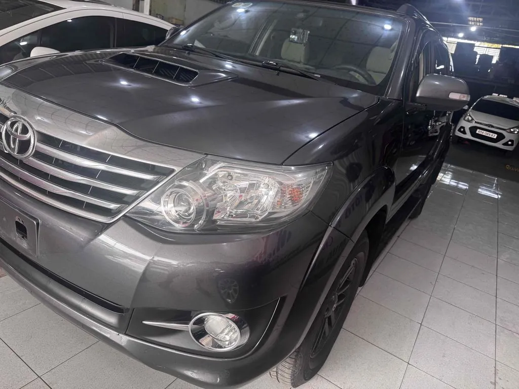 Toyota Fortuner 2015 photo 5