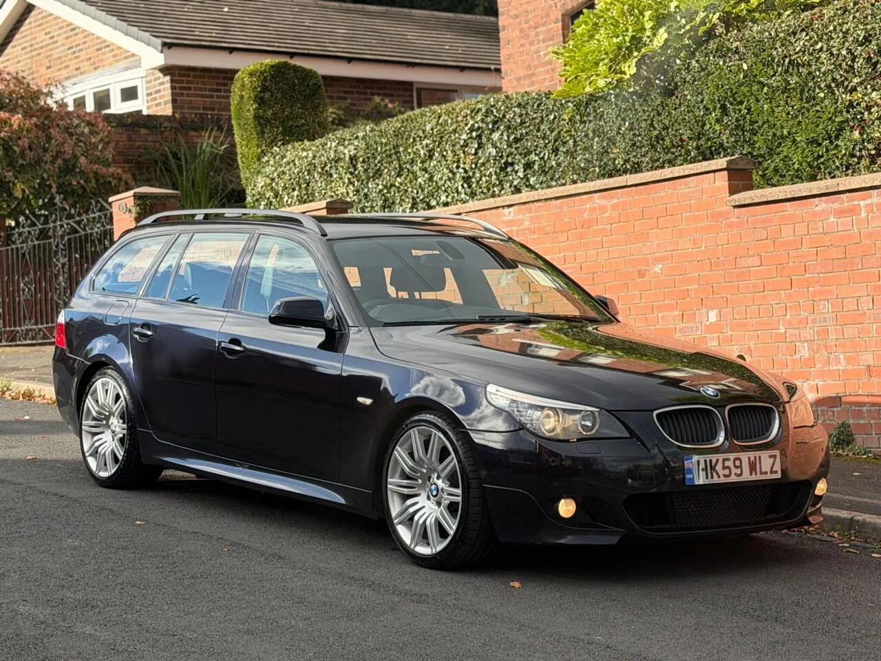 BMW 5 Series 2010 photo 3